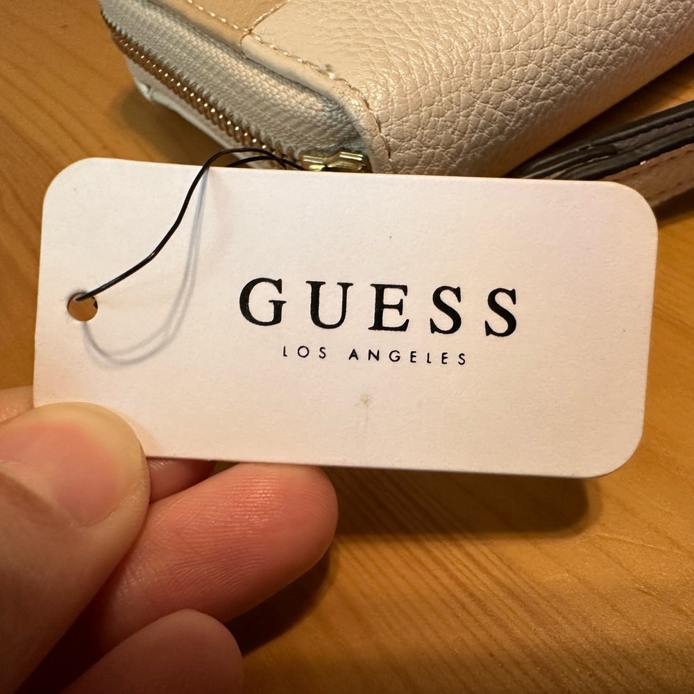 GUESS Large Zip Around Wallet - Picture 2 of 5
